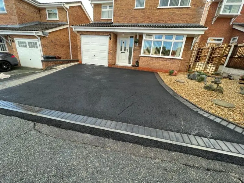 Tarmac Gallery